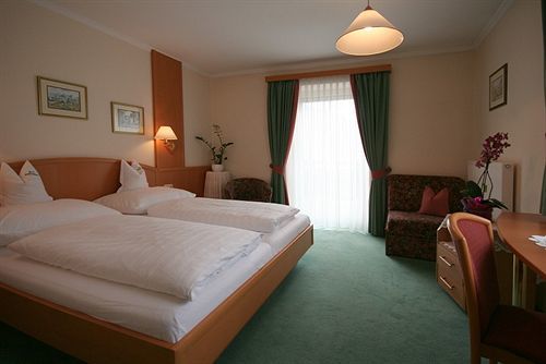 Hotel-garni Schernthaner Sankt Gilgen