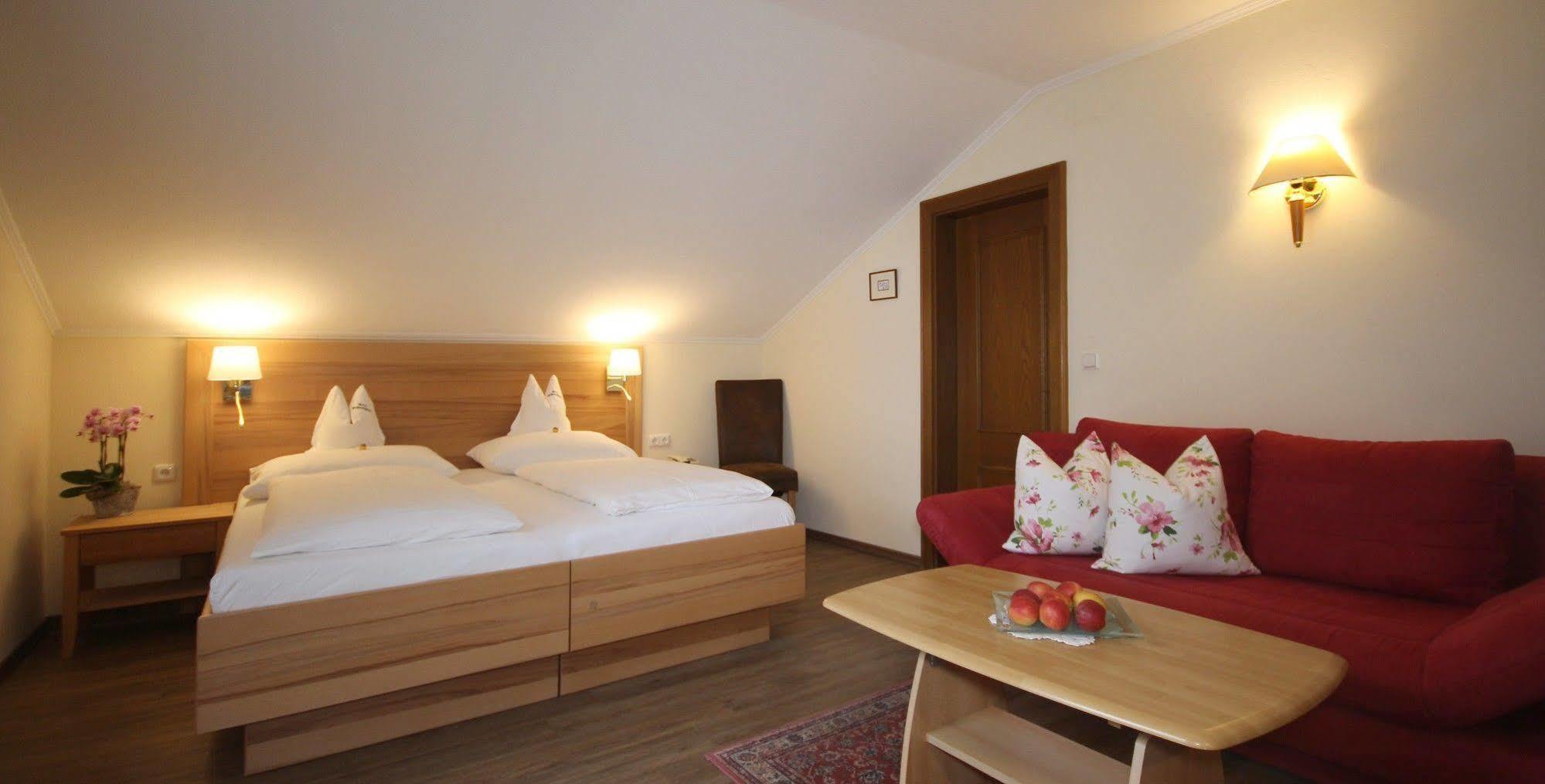 Hotel Hotel-garni Schernthaner 3*